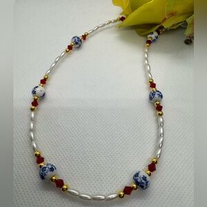 Chic Pearl and Bead Necklace with Gold Accents